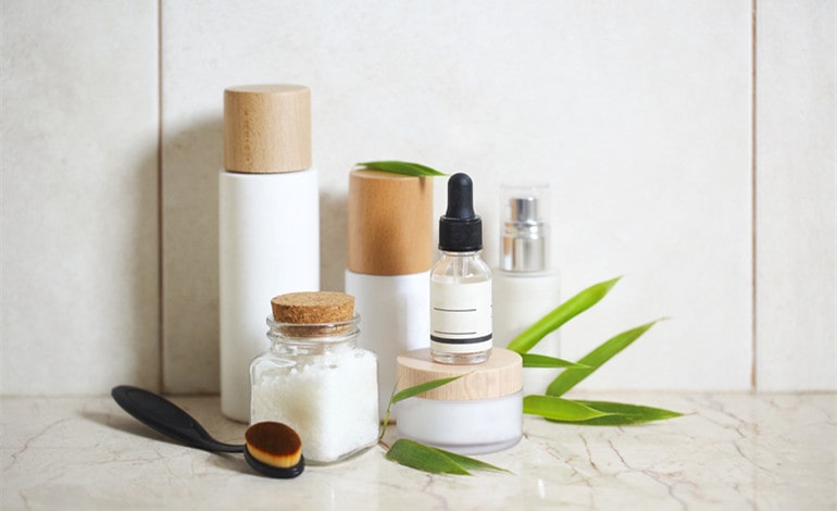 sustainable gifts to beauty lover