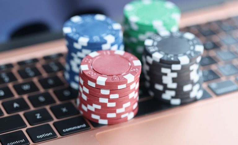 Remaining Secure When Playing At Online Casinos