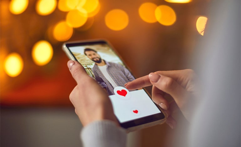 Online Dating: Are They Relevant In 2022?