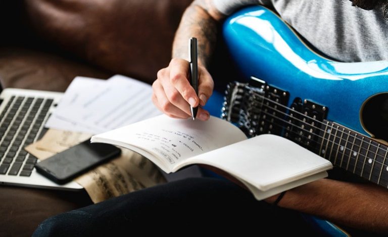 How to Write a Song for Beginners: 10 Simple Steps