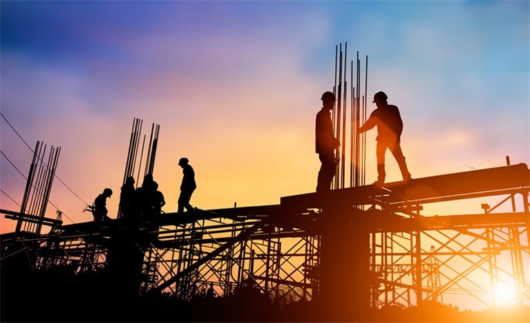 minimizing risk on construction sites
