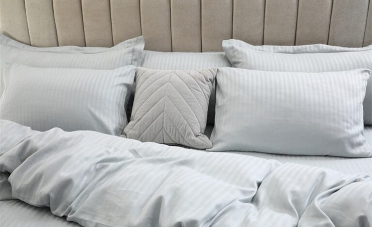 Which Is Better: Silk Or Satin Pillowcase?