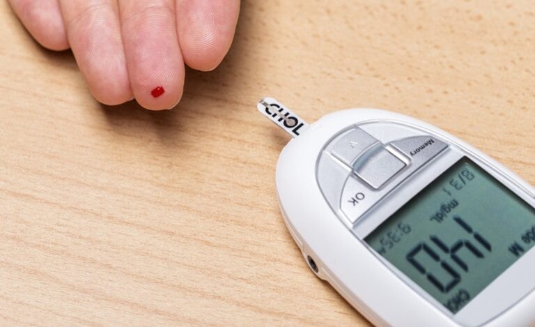 Not Sure if At-Home Cholesterol Testing Is for You? Check Out These 6 Benefits