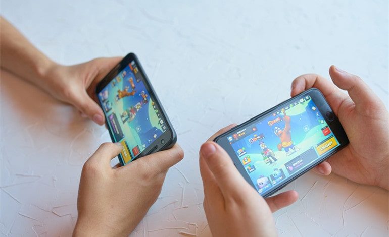 Multiplayer Mobile Gaming Changing Connection