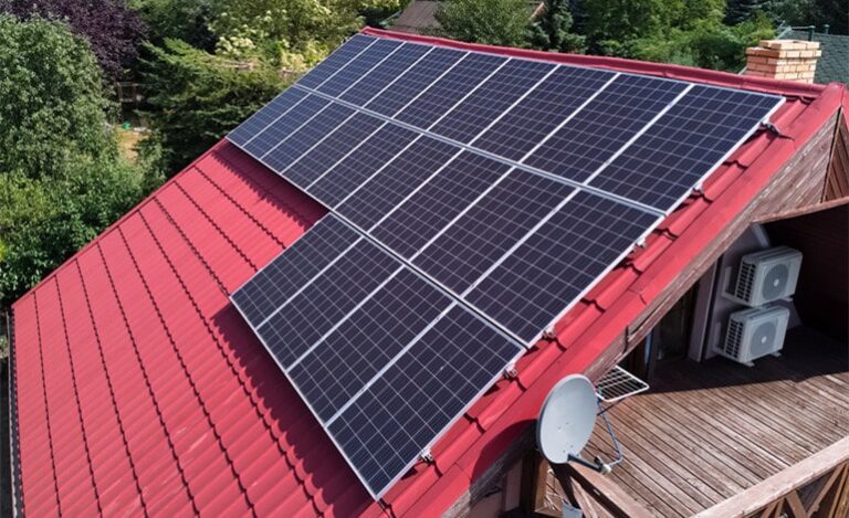 Solar Companies and The Backup Battery for Your Home’s Solar Panels: Making Sure They Work