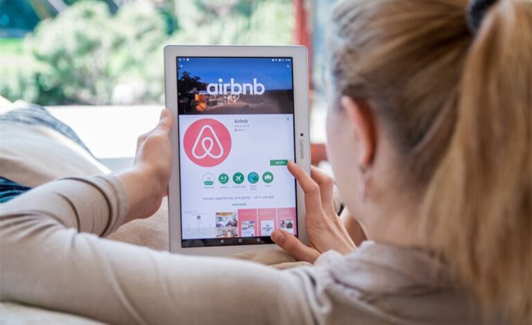 The Pros and Cons of Instant Booking for Your Airbnb Listing